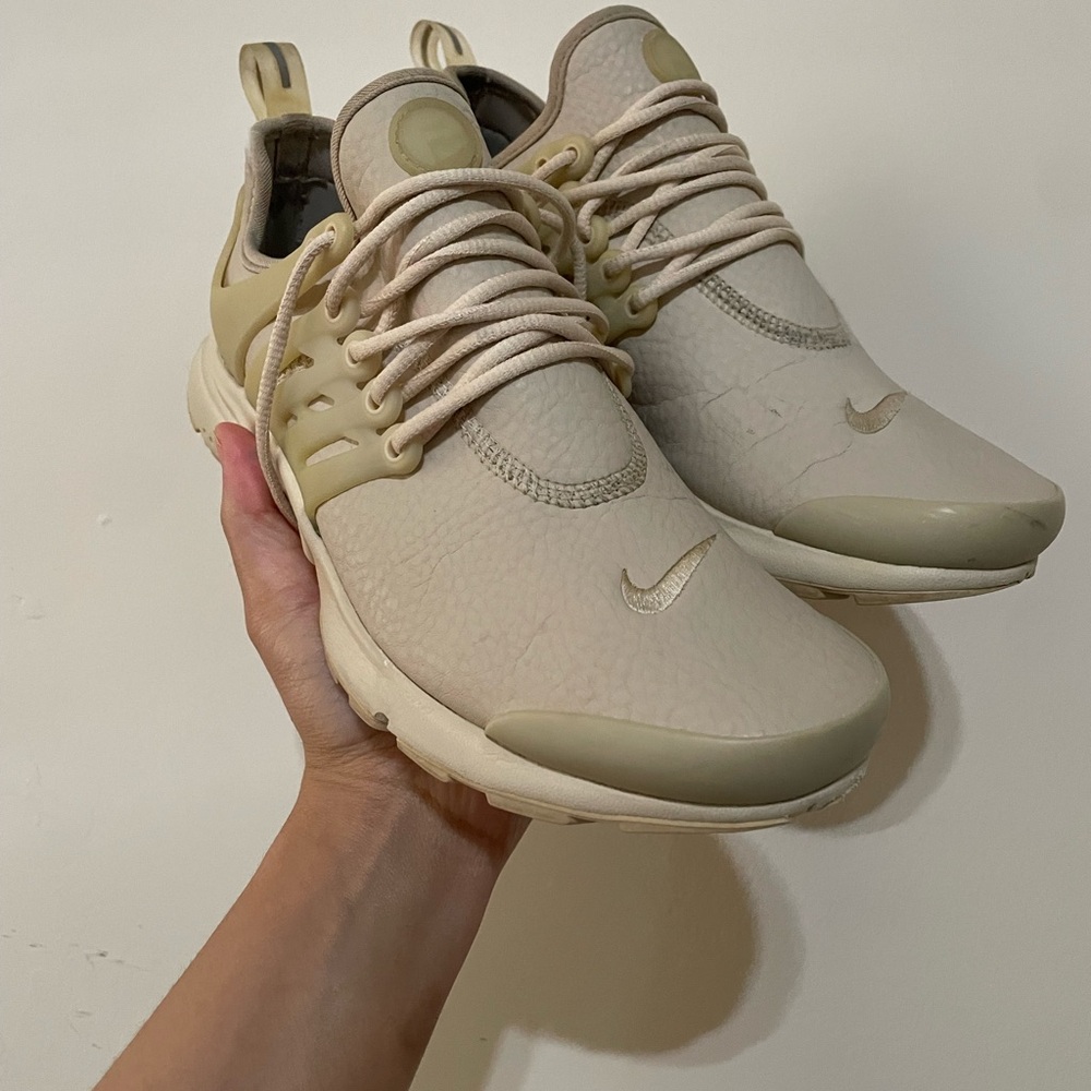 Nike Light Beige Athletic Shoes - Picture 4 of 6
